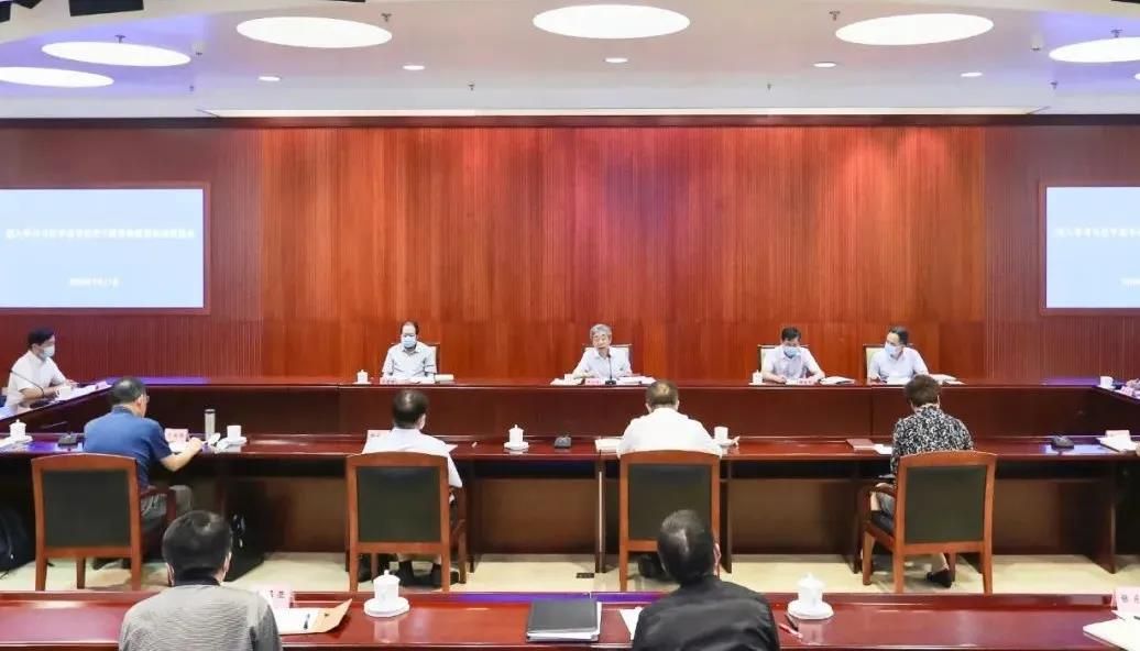 教育部召开深入学习习近平总书记关于教育的重要论述座谈会